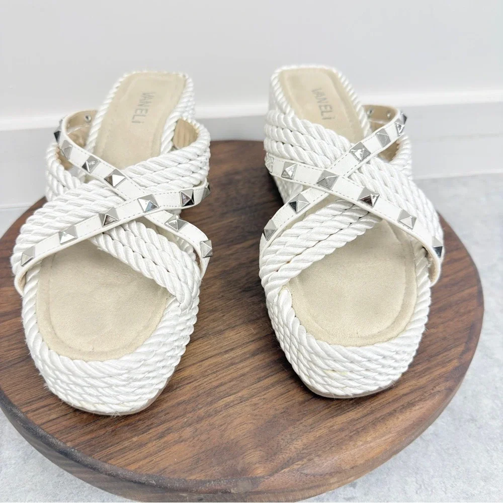 Vaneli‎ Clem Wedge Slide w Pyramid Stud trim sz 8